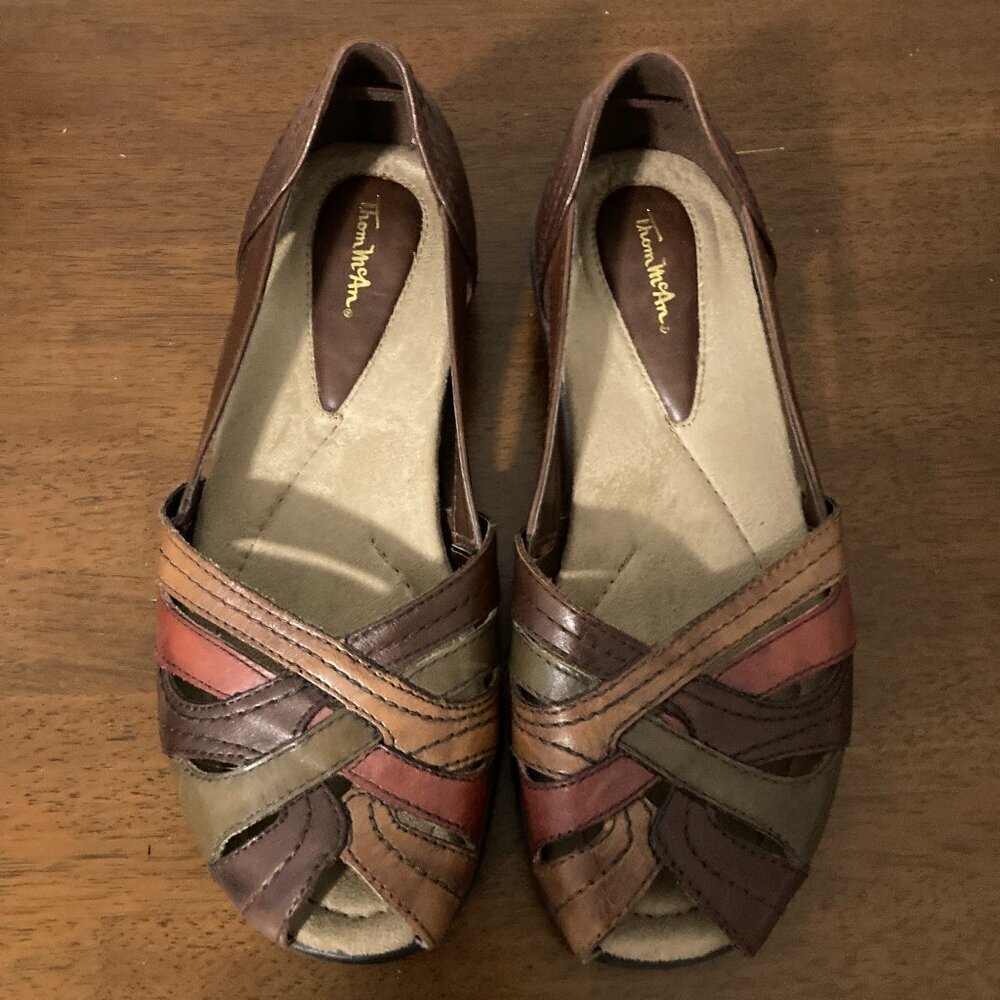 Thom McAn Dharma II Flats Womens 8W‎ Brown Leather Strappy Open Toe Shoes Core